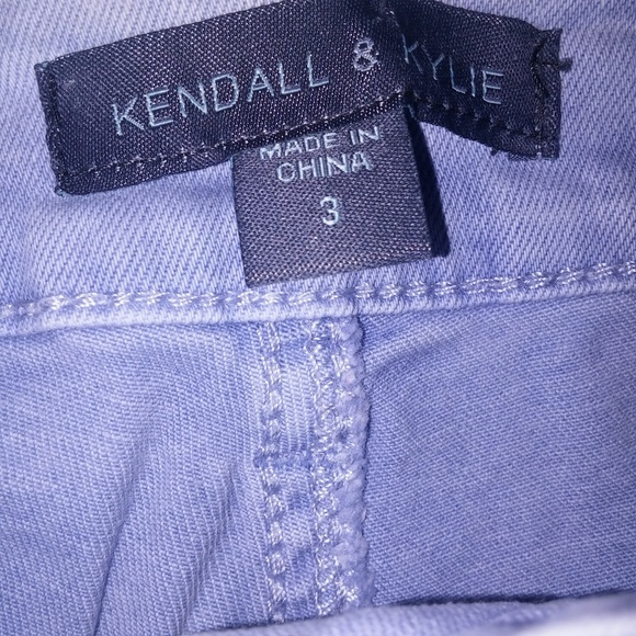 Kendall & Kylie Shorts - Picture 4 of 8